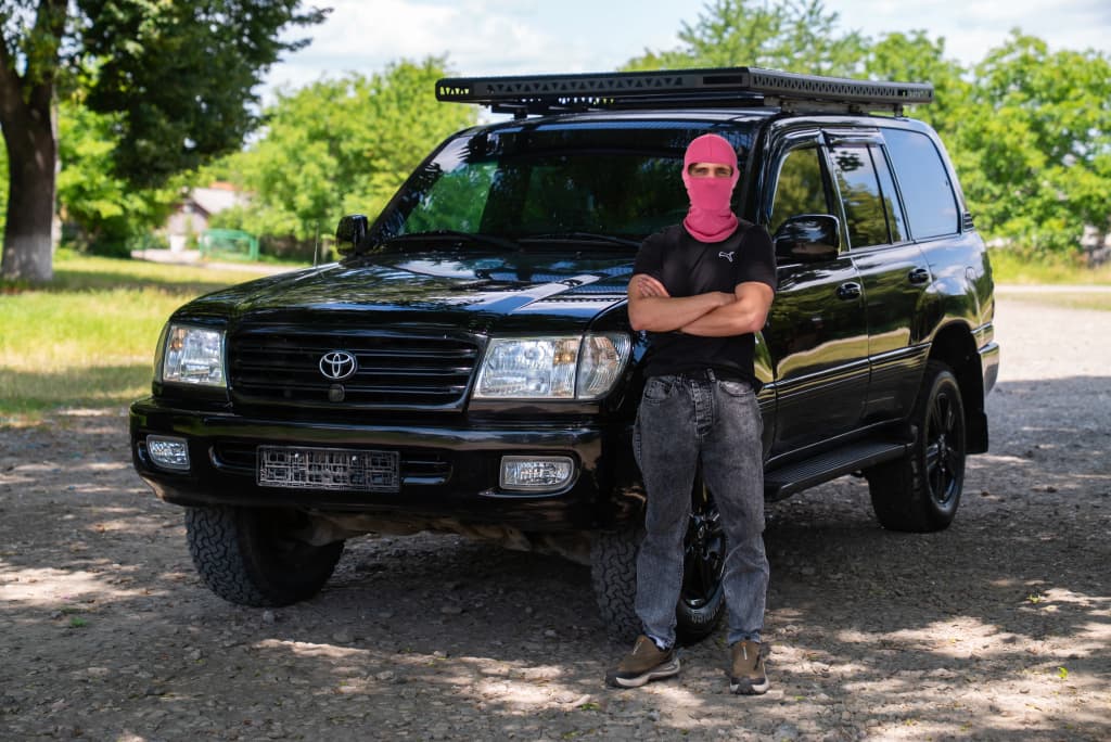 Наш внесок у підтримку армії України: броньований автомобіль для виконання завдань в прифронтовій зоні.